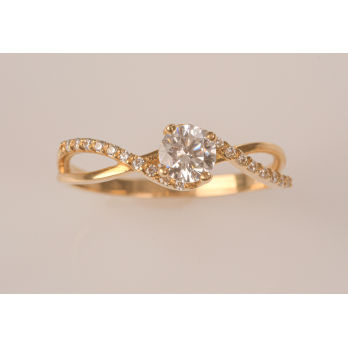 ANEL OURO 19K COM ZIRCÓNIAS